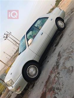 تۆیۆتا کراون